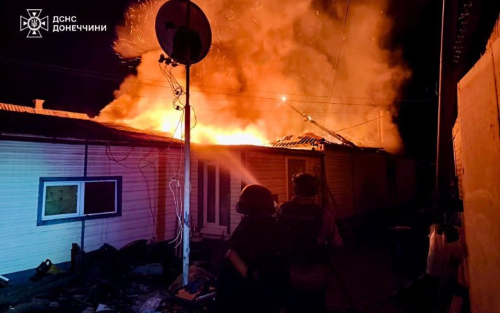 У Краматорську після атаки російських дронів сталися пожежі в будинках і на підприємстві