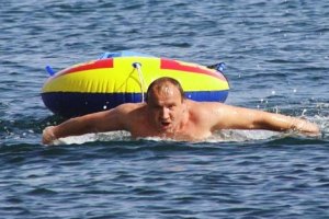 Украинец за 36 часов проплыл из Турции до Кипра
