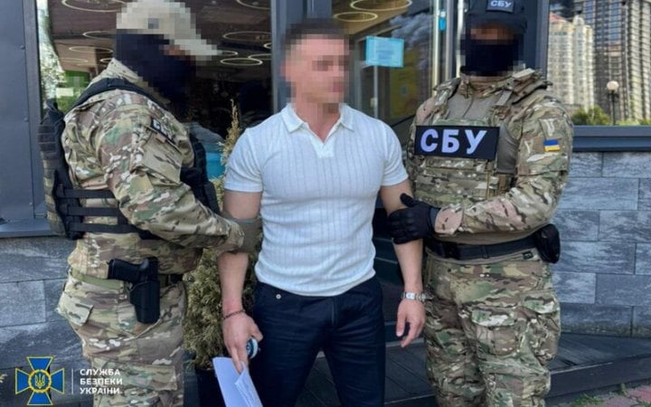 Правоохоронці викрили ще шість “ухилянтських схем”