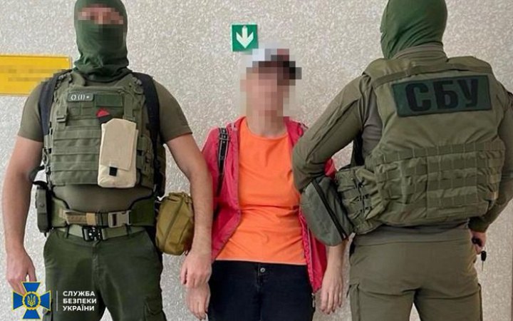 Російська інформаторка "наводила" ворожі удари по позиціях десантників ЗСУ під Бахмутом