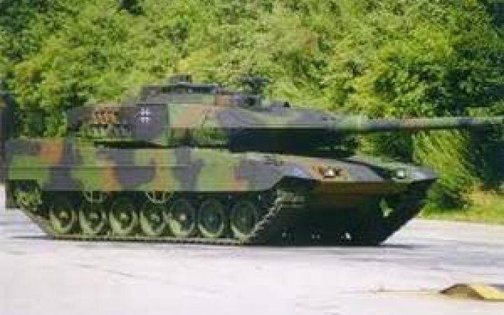 Іспанія готова передати Україні ЗРК та танки Leopard, - ЗМІ