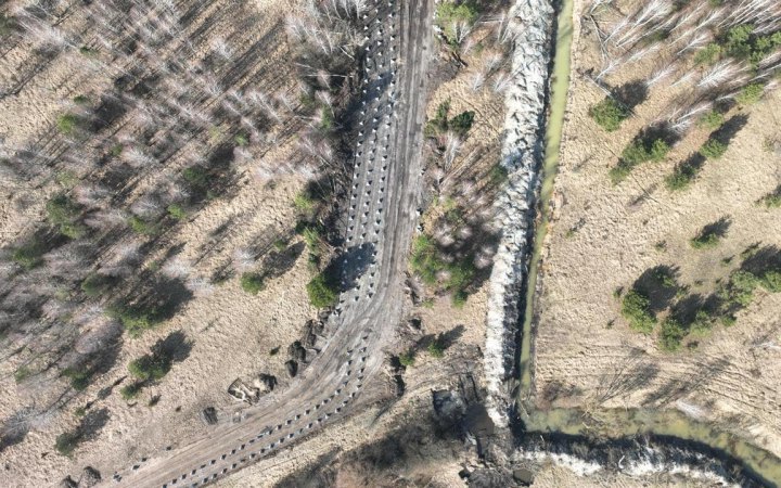 ​На Київщині встановили майже 10 тисяч "зубів дракона"