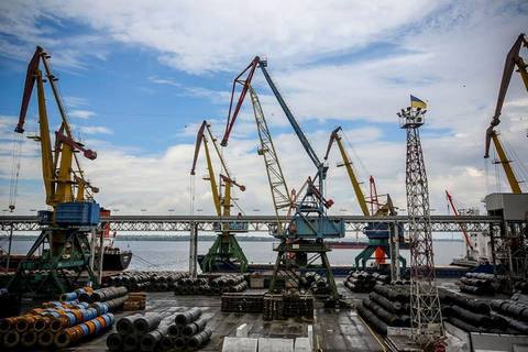 На начальника Николаевского порта завели дело