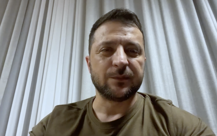 Візові обмеження для громадян РФ справедливі, і всі захисники європейських цінностей мають на них наполягати, - Зеленський