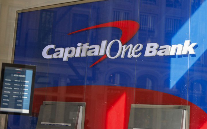 Банк Capital One заявив, що закрив рахунки Trump Organization після перевірки щодо протидії відмиванню грошей