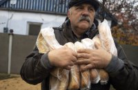 У Херсоні й області змінили адреси центрів гуманітарної допомоги 