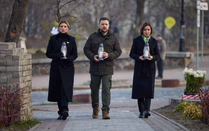 У Києві президенти України та Молдови вшанували пам’ять загиблих під час Революції Гідності