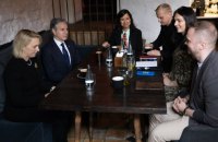 Блінкен зустрівся з членами антикорупційних організацій
