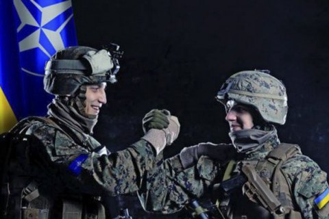 Украина продолжит курс на членство в НАТО, - вице-премьер