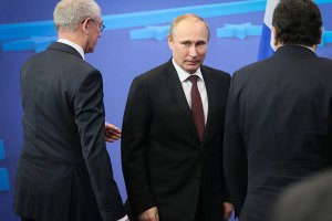 Путін готовий сприяти мирному врегулюванню кризи в Україні