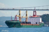 Уперше з початку війни до України прибуло судно під завантаження