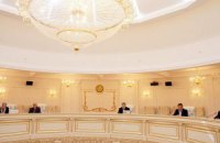 Переговоры в Минске продолжаются уже три часа