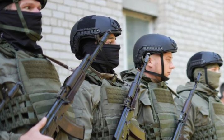 Українські правоохоронці ідентифікували росіянина, який десять годин катував цивільного на Херсонщині