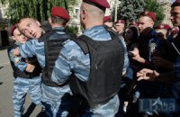 “Свобода” и антифашисты подрались под Могилянкой из-за Ирины Фарион (ОБНОВЛЕНО, ДОБАВЛЕНО ФОТО И ВИДЕО)