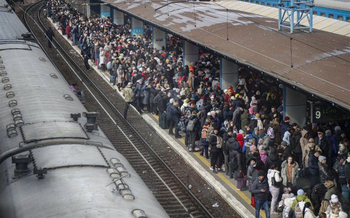 Єврокомісія пропонує продовжити до 2025 року тимчасовий захист біженцям з України 