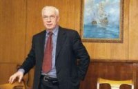 Азаров возглавил "регионалов" на местных выборах