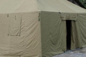 В Полтаве перед обладминистрацией разбили ​​палаточный городок