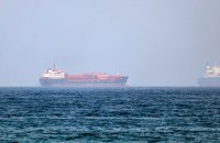 Bloomberg: Країни Перської затоки продовжують таємно перевозити нафту через Ормузьку протоку попри ризики