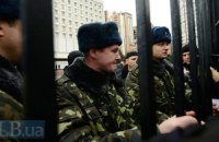 Переход на контрактную армию переносится еще на три года