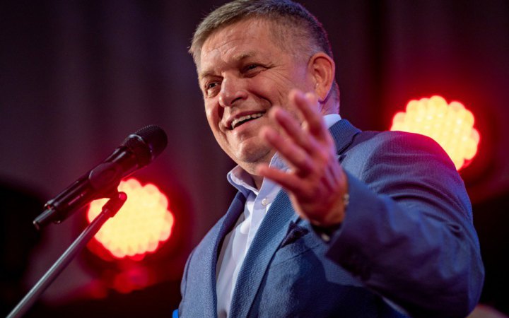 На парламентських виборах у Словаччині перевагу матиме експрем’єр Фіцо, який проти підтримки Києва, − опитування