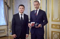 Зеленський поговорив із президентом УЄФА Чеферіном