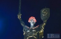 Порошенко исключил отмену 9 Мая в Украине