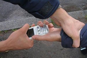 Милиция заявляет о скачкообразном росте уличной преступности в Донецке