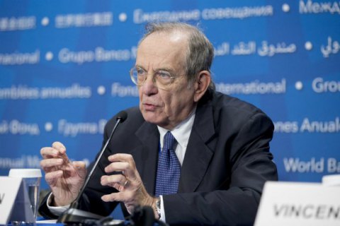 Новим прем'єром Італії може стати міністр економіки, - ЗМІ