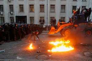 Революция сойдет на нет, а власть проявит силу, - российский политолог