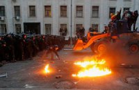 Революция сойдет на нет, а власть проявит силу, - российский политолог