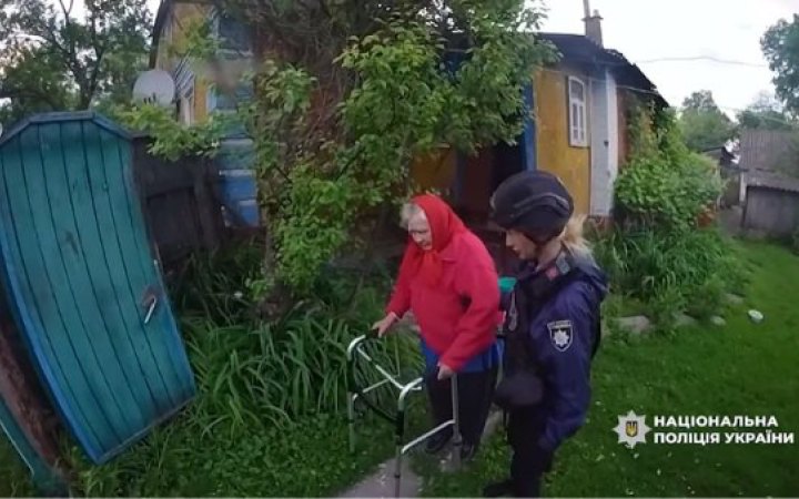 «Білі янголи» евакуювали ще 12 людей із прикордонних громад Сумщини