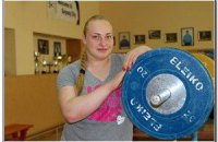 Украинка Лысенко завоевала серебро чемпионата Европы по тяжелой атлетике 