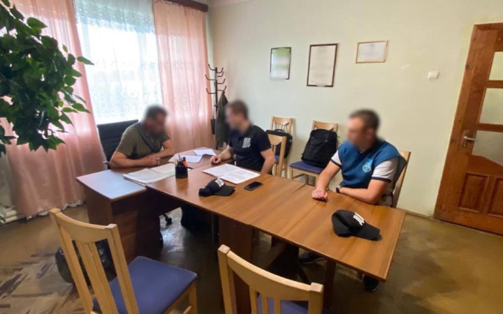 На Закарпатті двох керівників лісових підприємств підозрюють у видачі незаконних дозволів на рубку лісу зі збитками 3,5 млн грн
