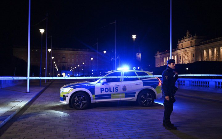 У Стокгольмі поліція поранила чоловіка під час операції біля Королівського палацу