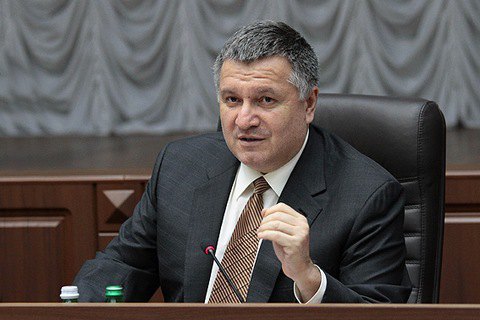 К планируемым акциям на Майдане причастны "Курченко и товарищи", - Аваков