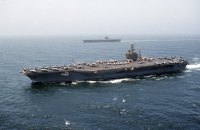 Британія і США відбили масовану атаку хуситів ракетами і БпЛА на судна в Червоному морі