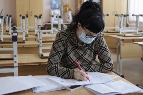 Секретарь СНБО предупредил о вероятности дистанционного обучения осенью