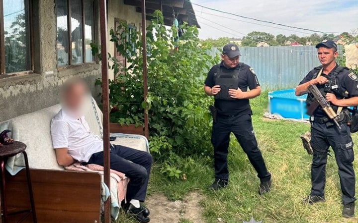 На Одещині затримали чоловіка, який стріляв у тещу з автомата