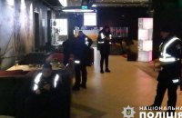 У київському готелі на Печерську сталася бійка зі стріляниною, поранено чоловіка 