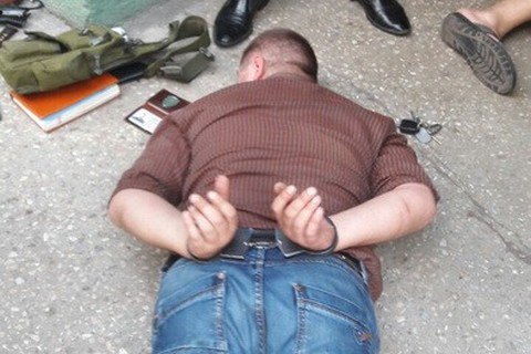 Капитан житомирской полиции попался на крупной взятке