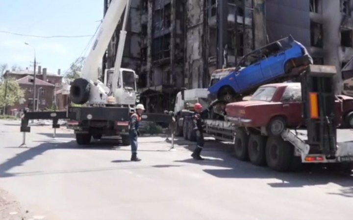 У Маріуполі росіяни взялися за "націоналізацію" автівок, а втрачені речі жителі шукають через "рішал", - Андрющенко