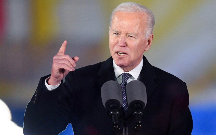 Байден вважає "реальними" погрози Путіна ядерним озброєння. В ОПУ нагадали, що терористи живляться слабкістю