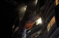 Росіяни поцілили у житловий будинок в Одесі: є постраждалі (оновлено)