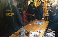 ​На Волыни главу сельсовета задержали при получении $6 тыс. взятки за выделение земучастка
