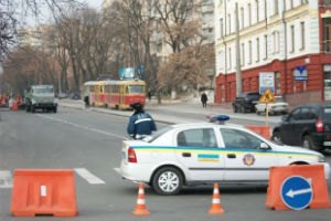 Открытую Азаровым дорогу на Ирпень снова закрыли