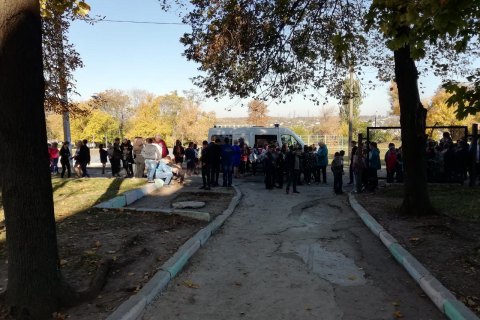 Более 350 школьников эвакуировали из запорожской школы из-за распыления газового баллончика