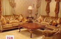 Журналистов пустили в покинутый дом экс-начальника ДУСи