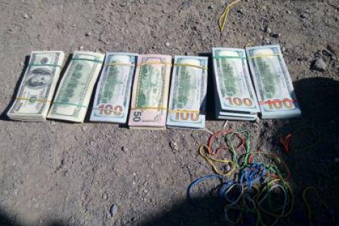 Пограничники задержали украинца с $70 тысячами на въезде в "ДНР"
