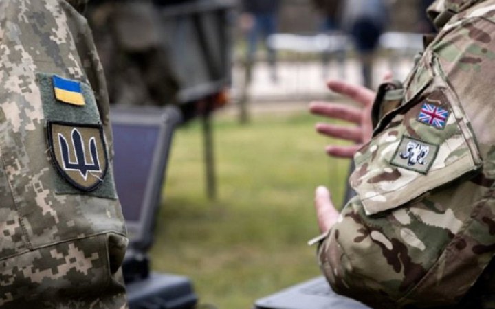  Британія передала Україні понад 900 генераторів і близько 15 тис. наборів для екстремальних холодів