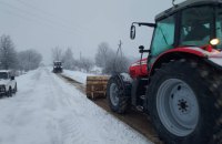 По країні для забезпечення проїзду задіяли понад 1 200 одиниць техніки та майже 1500 працівників